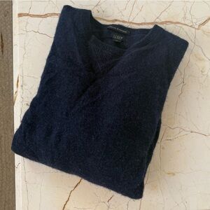 100% Italian cashmere sweater